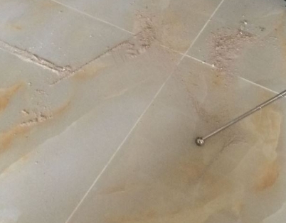 佛坪瓷砖空鼓维修公司分享粘合剂选择不当在瓷砖铺贴过程中可能导致以下问题